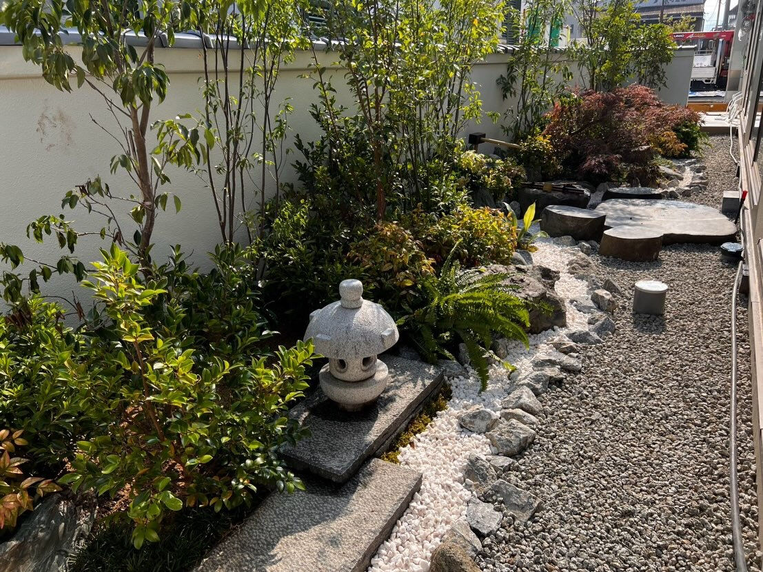 和をモチーフにした店舗の植栽🌿